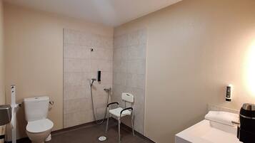 Double Room, Accessible, Non Smoking | Bathroom | Shower, free toiletries, hair dryer, towels