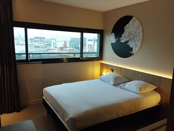 B&b Hotel La Rochelle Centre Les Minimes - La Rochelle