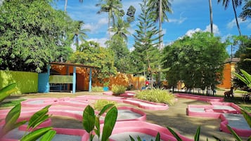 Mini-golf