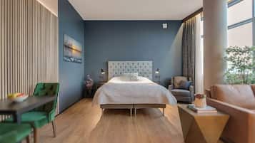 Suite | Muebles diferentes, escritorio y insonorización