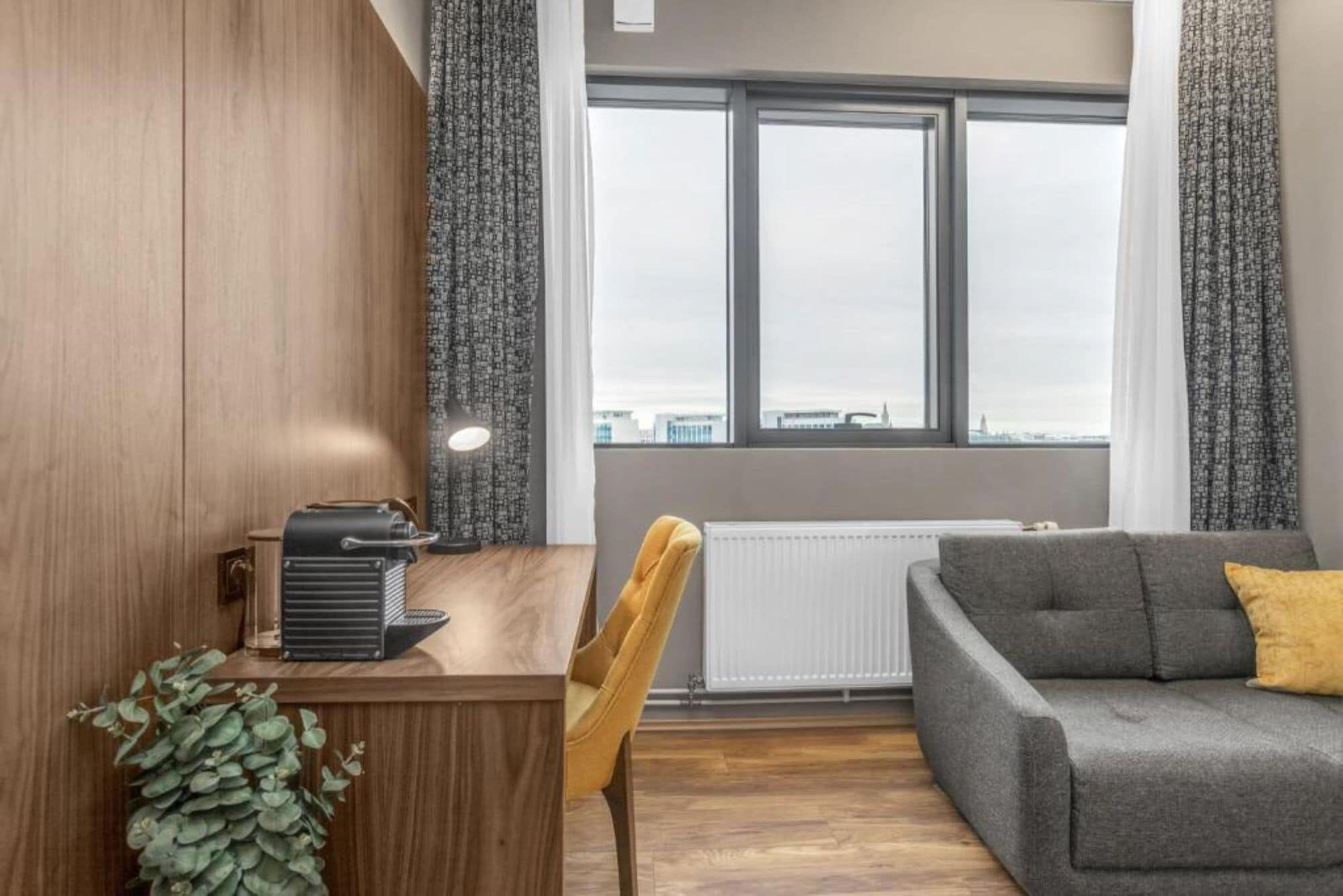 Comfort Double Room | Individually furnished, desk, soundproofing, iron/ironing board