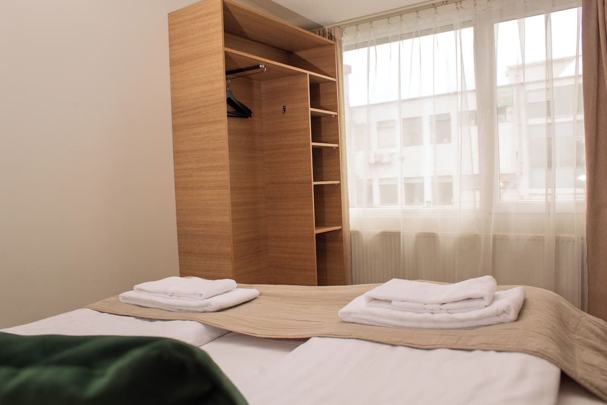 Familien-Studiosuite | 1 Schlafzimmer, individuell eingerichtet, Schreibtisch