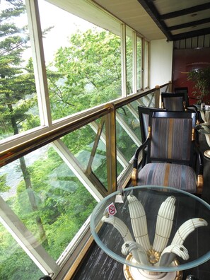 ロビー応接スペース