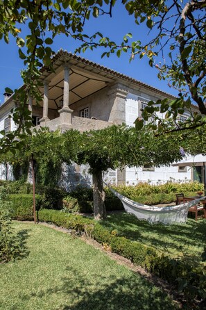 Garden - Casa do Ribeiro (Guimarães)