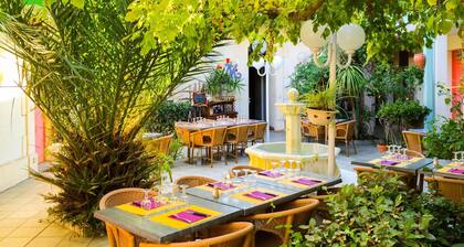 Hotel Orange Marine