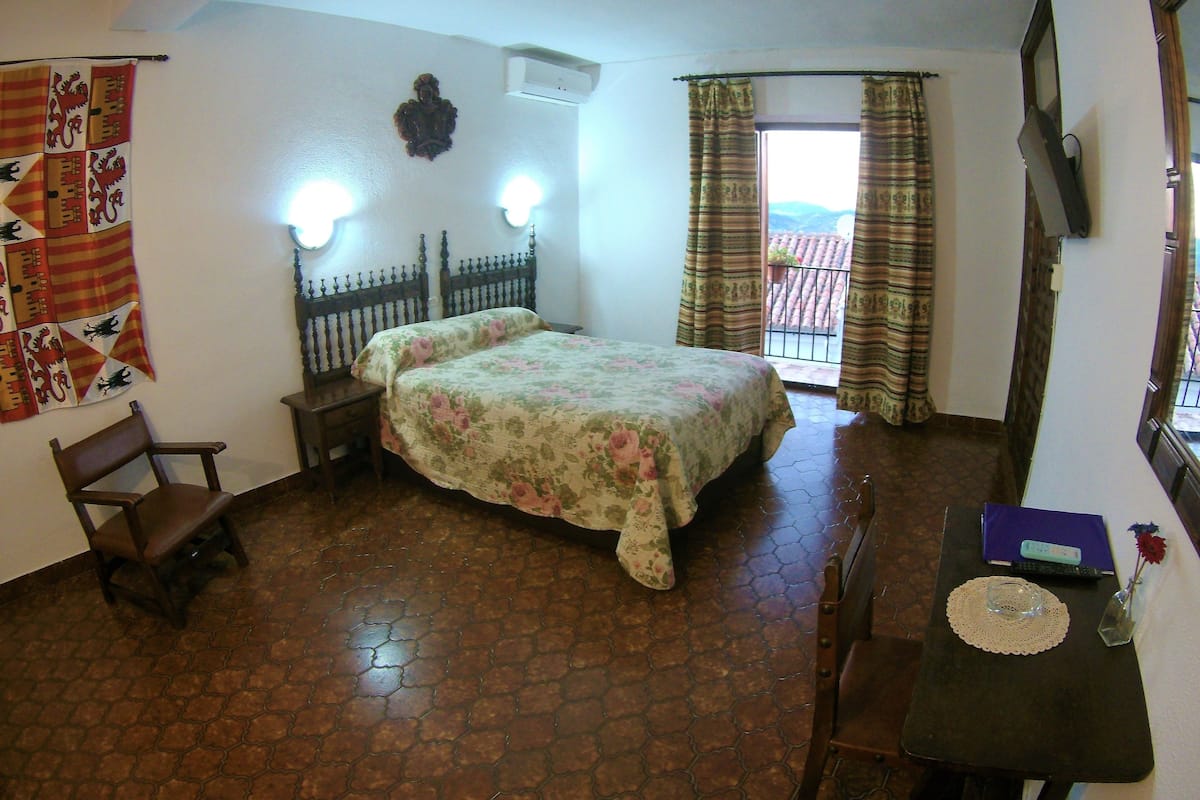 Superior-Doppelzimmer, 1 Doppelbett, Balkon, Stadtblick