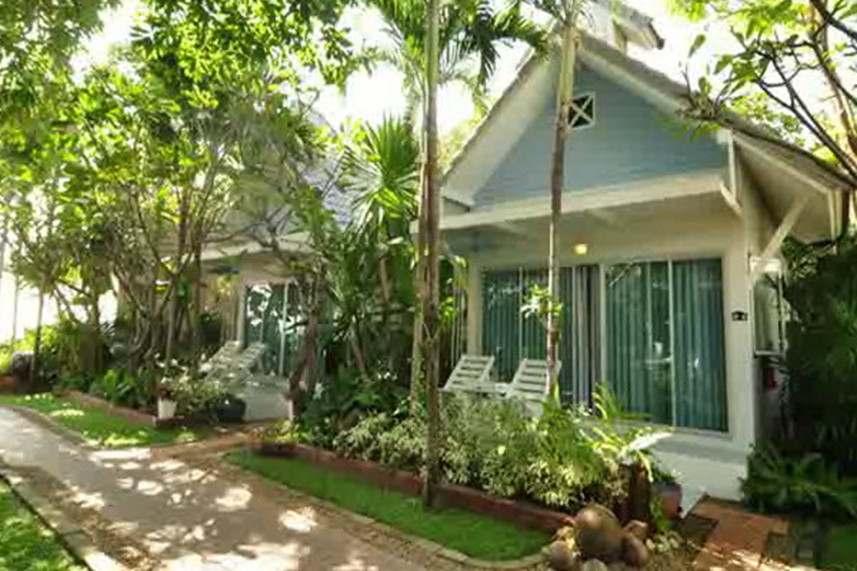 Chambre Deluxe | Minibar, bureau, rideaux occultants, lits pliants/supplémentaires