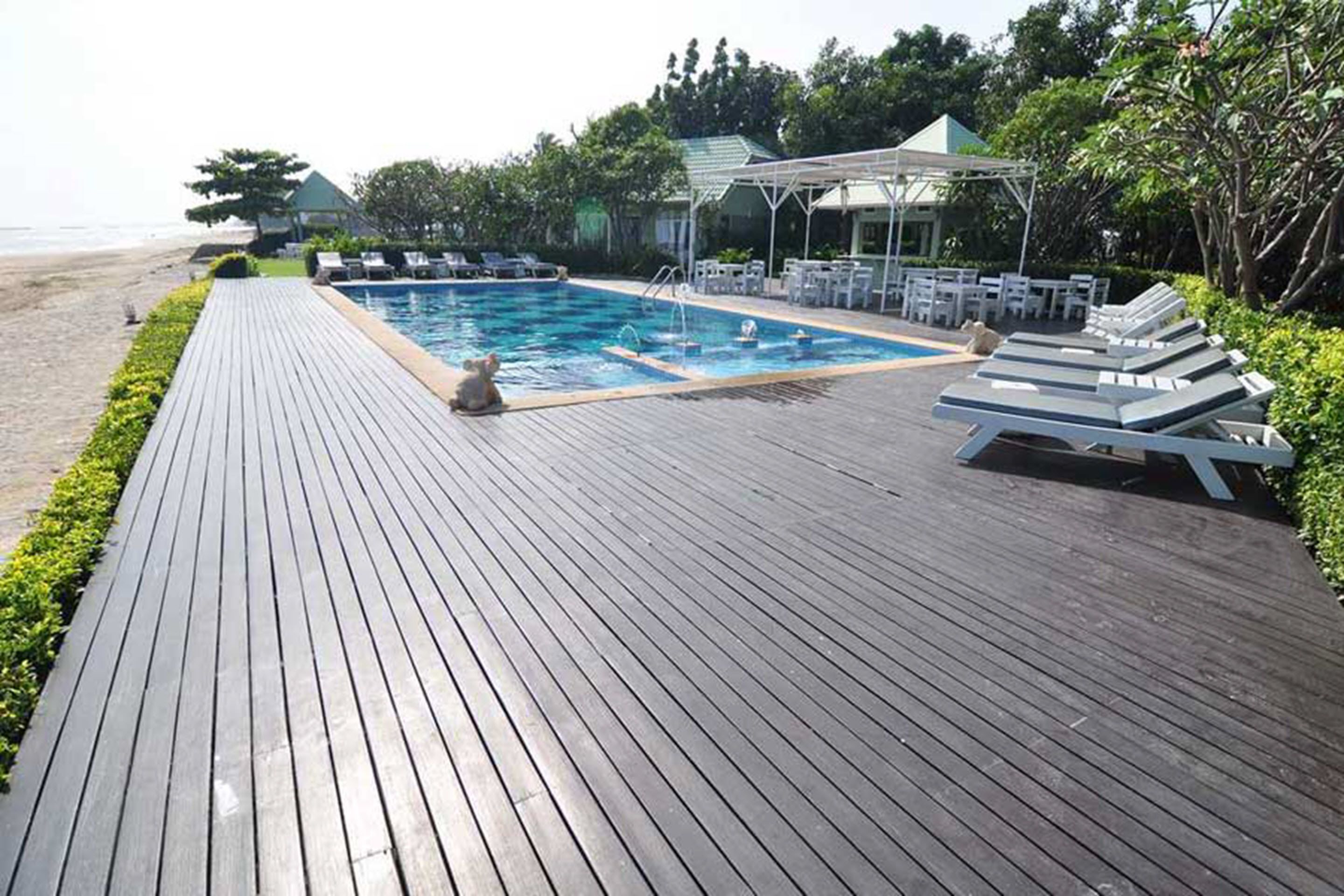 Kolam renang terbuka