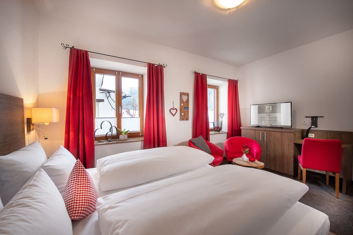 Standaard tweepersoonskamer | 2 slaapkamers, luxe beddengoed, donzen dekbedden, een kluis op de kamer