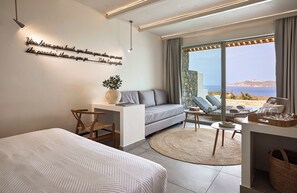 Deluxe Triple Suite with private pool and sea view | In-room safe, blackout drapes, soundproofing, iron/ironing board -  Hotel Milos Sea Resort (Milos)