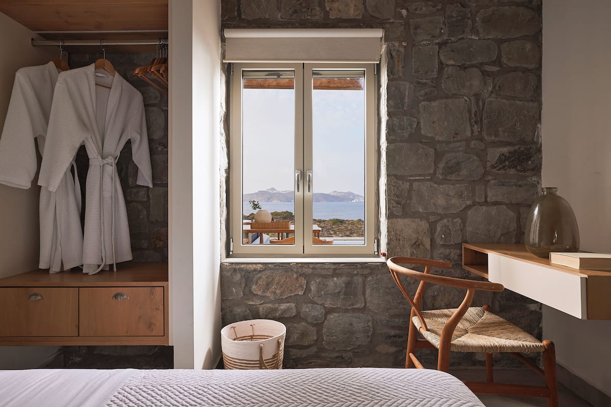 family suite with private pool and sea view | in-room safe, blackout curtains, soundproofing, iron/ironing board