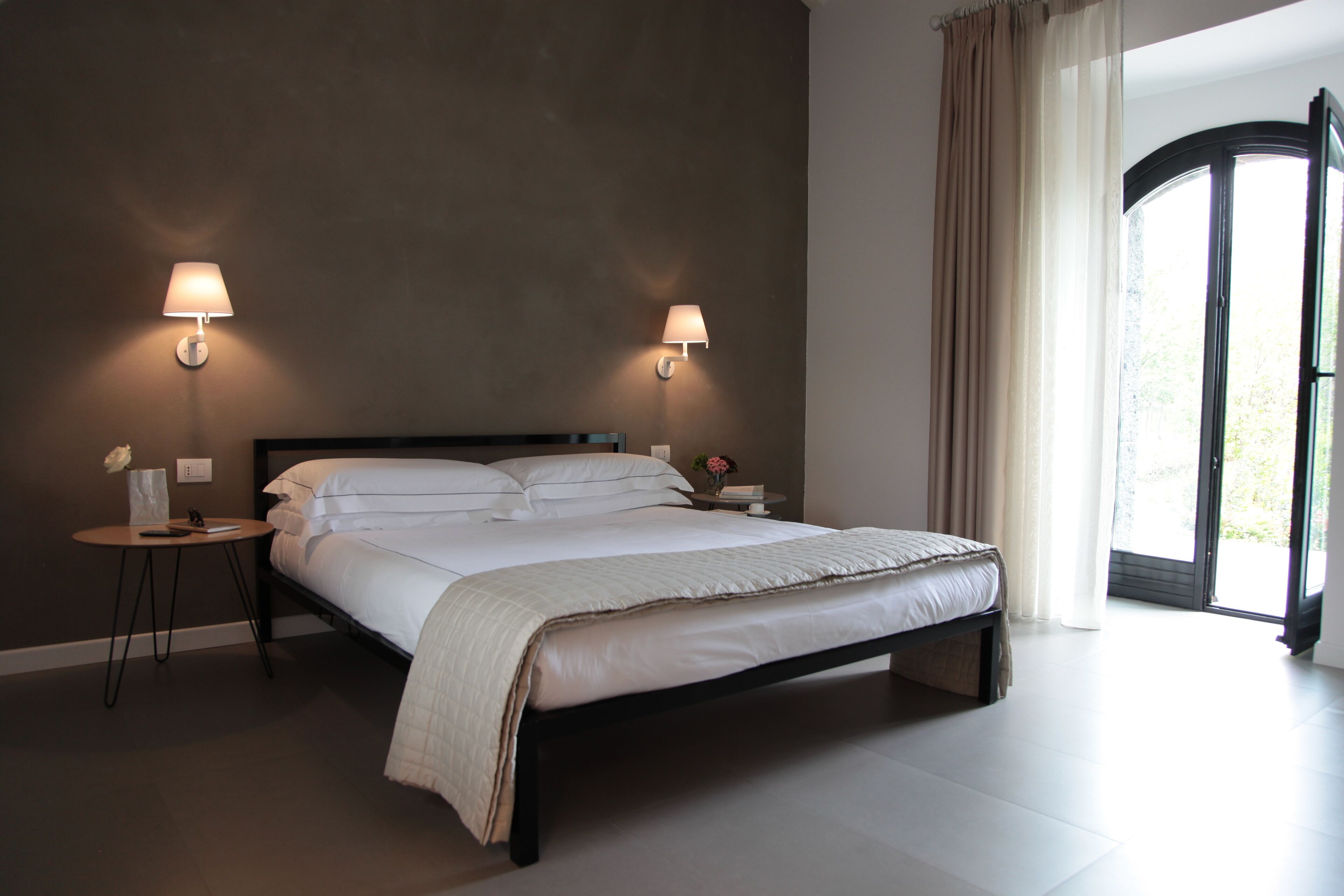 Minibar, in-room safe, desk, rollaway beds