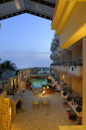 Interior - Imperial hotel (Kassandra)
