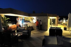 Poolside bar - Imperial hotel (Kassandra)