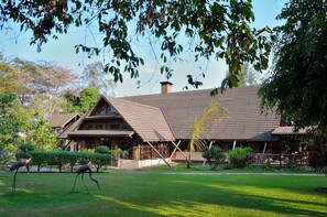Garden - Arumeru River Lodge (Arusha)