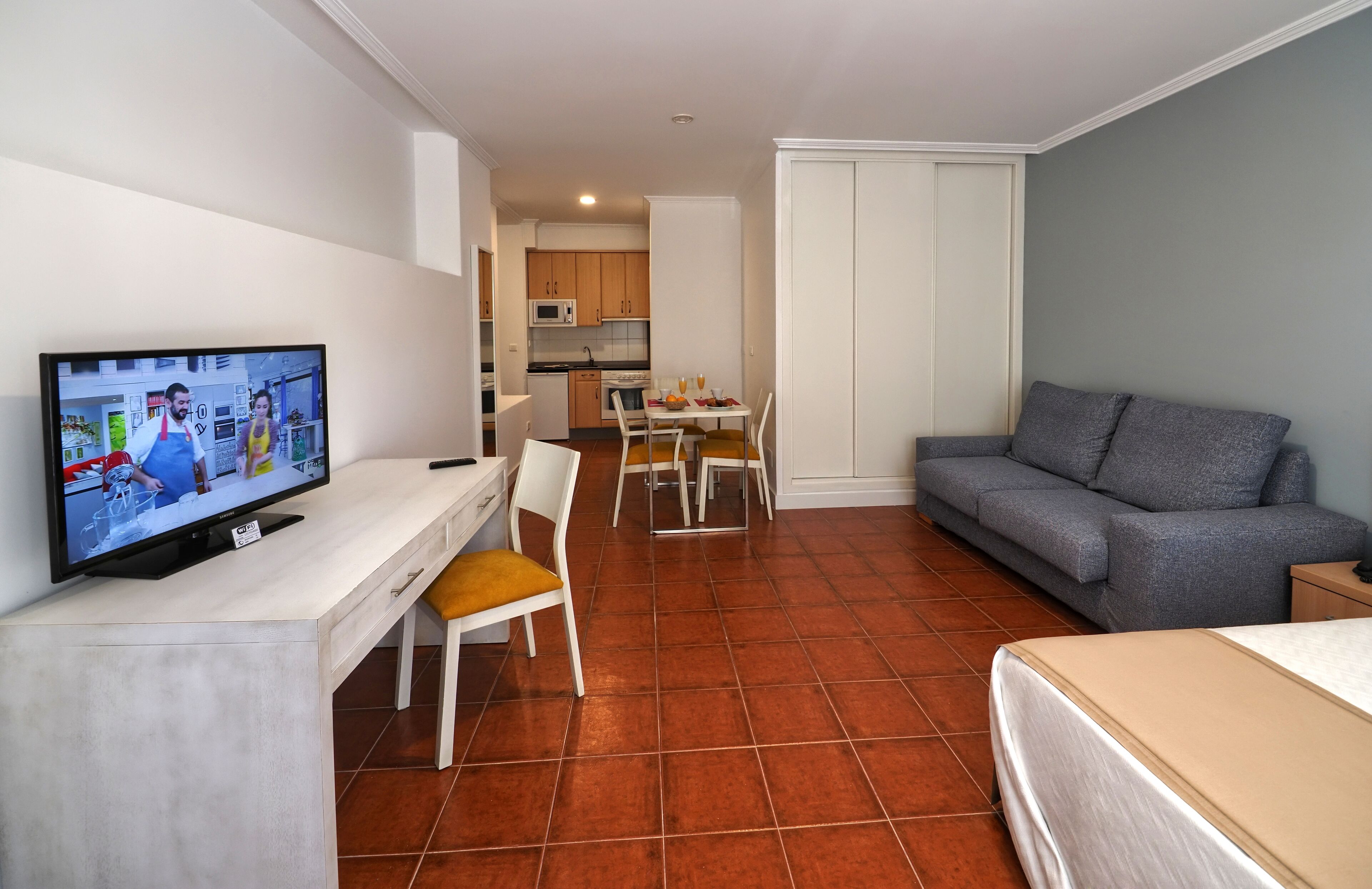 apartment | 1 bedroom, minibar, in-room safe, desk