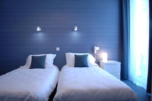 Premium bedding, desk, soundproofing, iron/ironing board - Hôtel La Pergola d'Arcachon (Arcachon)