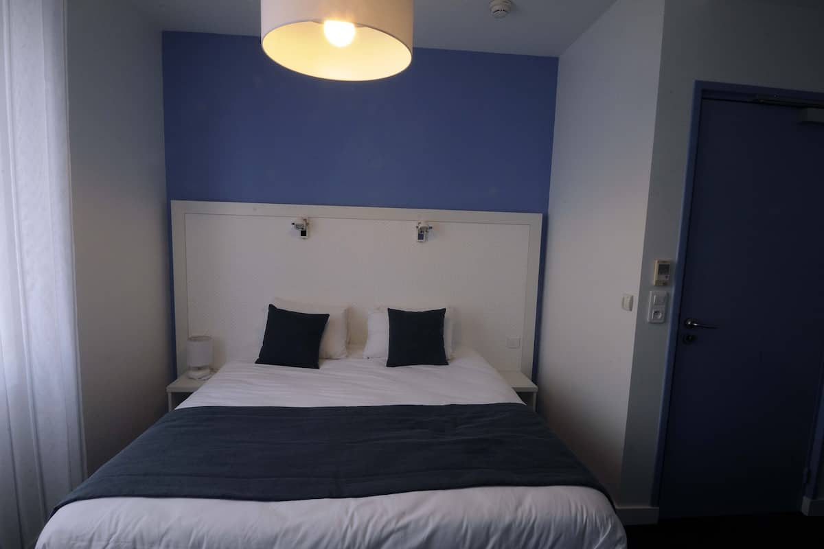 Superior Double or Twin Room | Premium bedding, desk, soundproofing, iron/ironing board