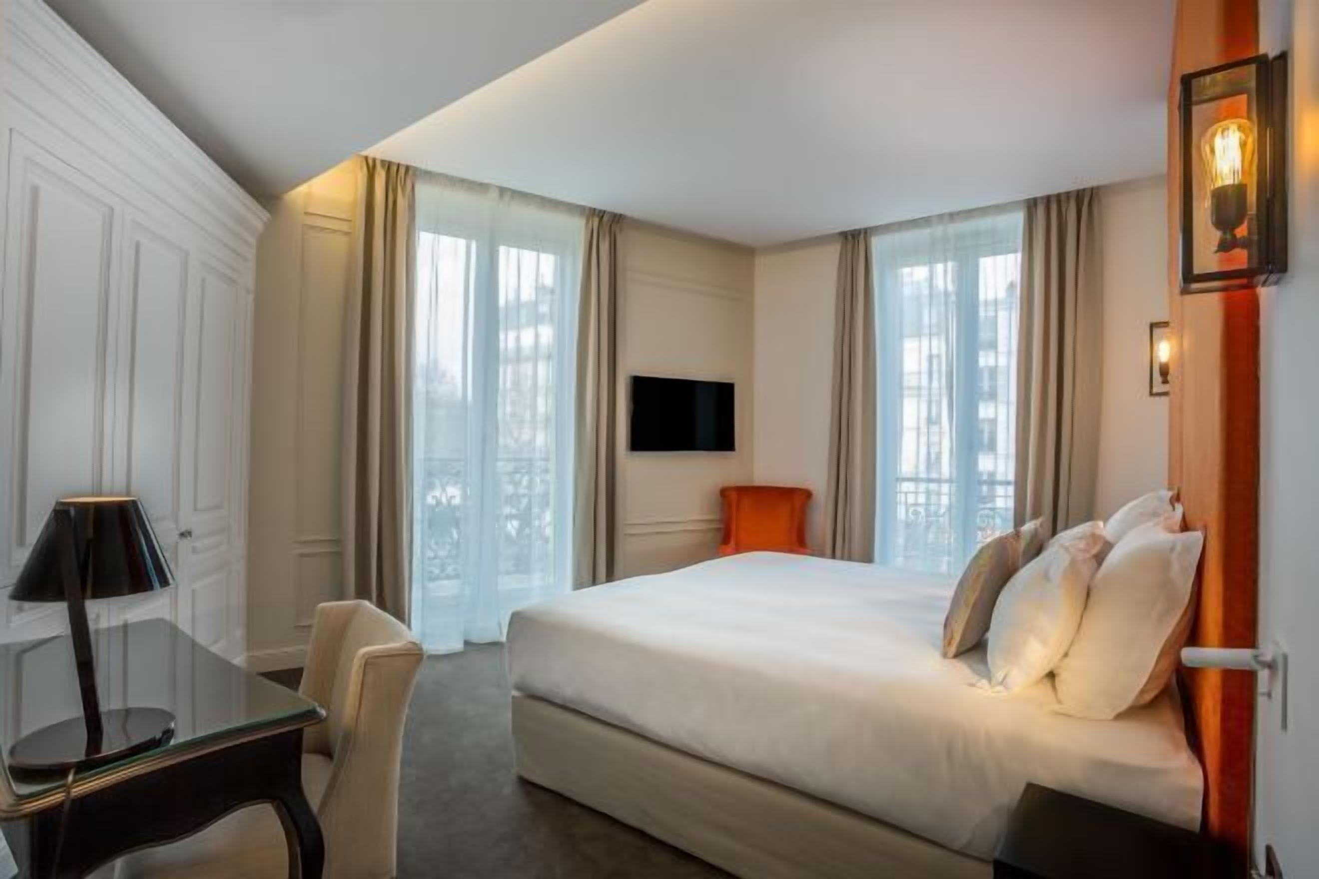 1 Schlafzimmer, hochwertige Bettwaren, Minibar, Zimmersafe