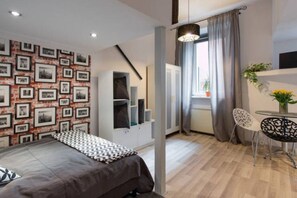 Economy-Studio, eigenes Bad (Starowislna 80/2 Street) | Bügeleisen/Bügelbrett, kostenloses WLAN