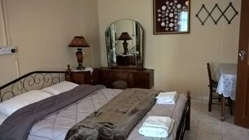 House, Terrace, Sea View | 1 bedroom, desk, iron/ironing board, free cribs/infant beds
