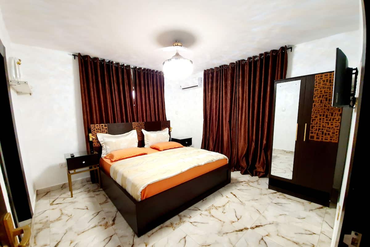 Premium bedding, down comforters, individually decorated
