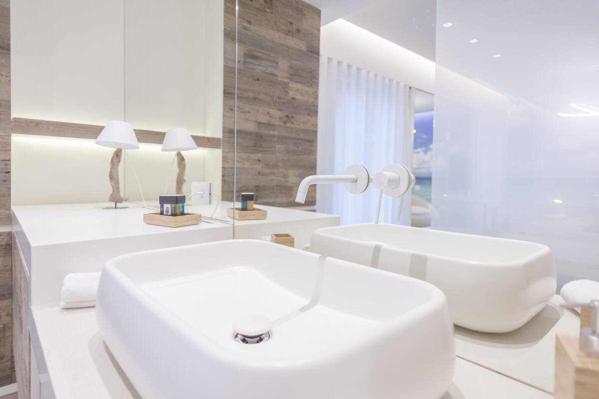 free toiletries, hair dryer, towels