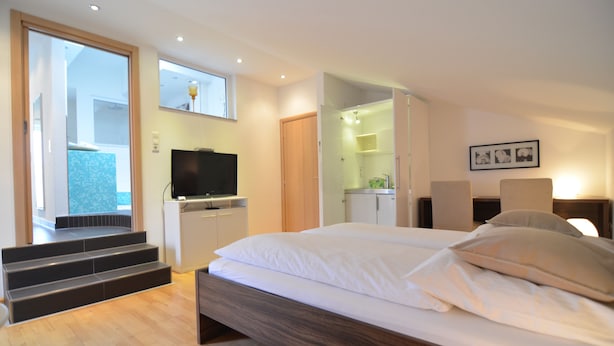 Superior Double Room, Partial Sea View