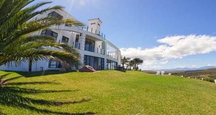 Fly me to the Moon Guest House