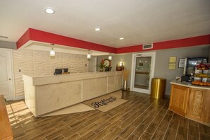 Interior entrance - Richland Inn Lawrenceburg (Lawrenceburg)