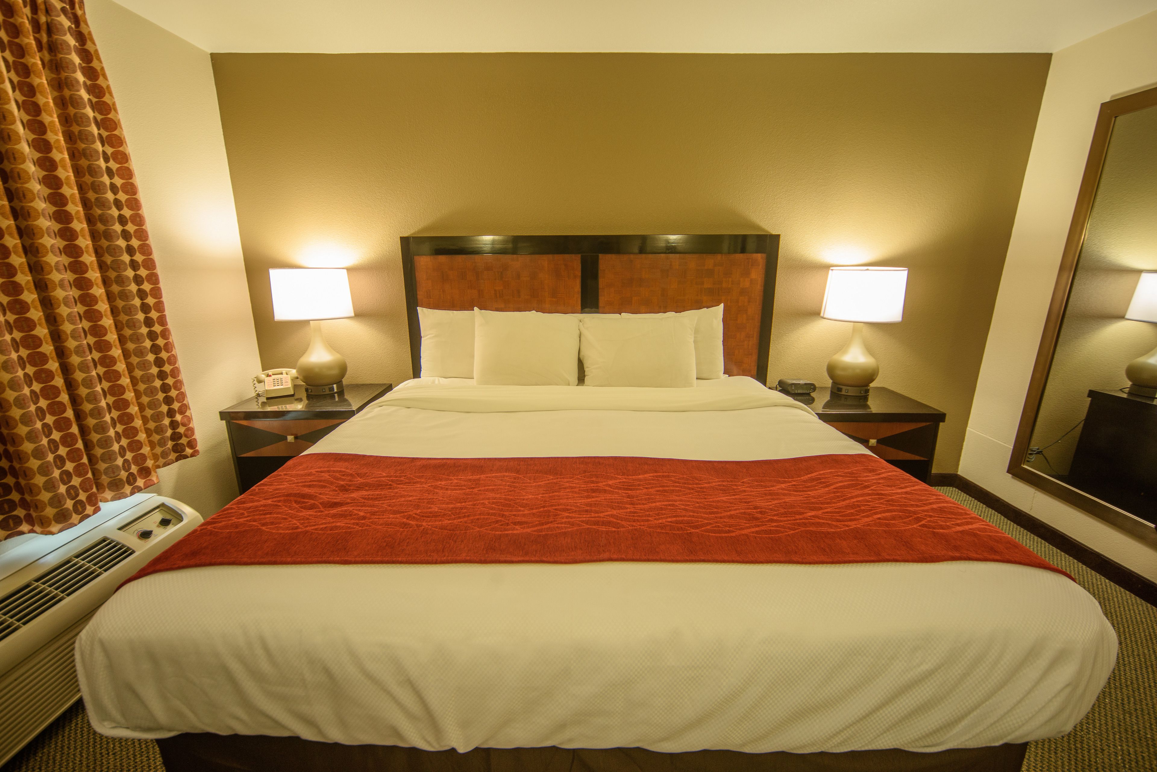 standard suite, 1 king bed | 1 bedroom, desk, iron/ironing board, free wifi