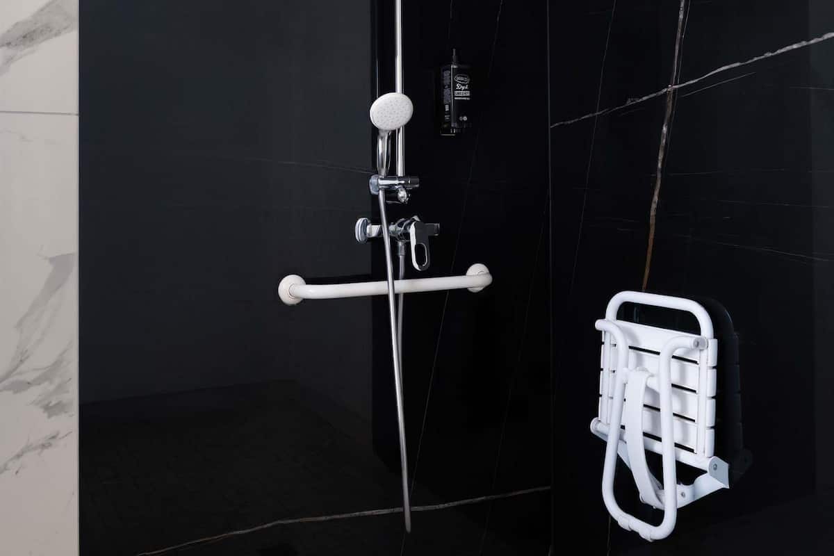 Triple Room, Multiple Beds