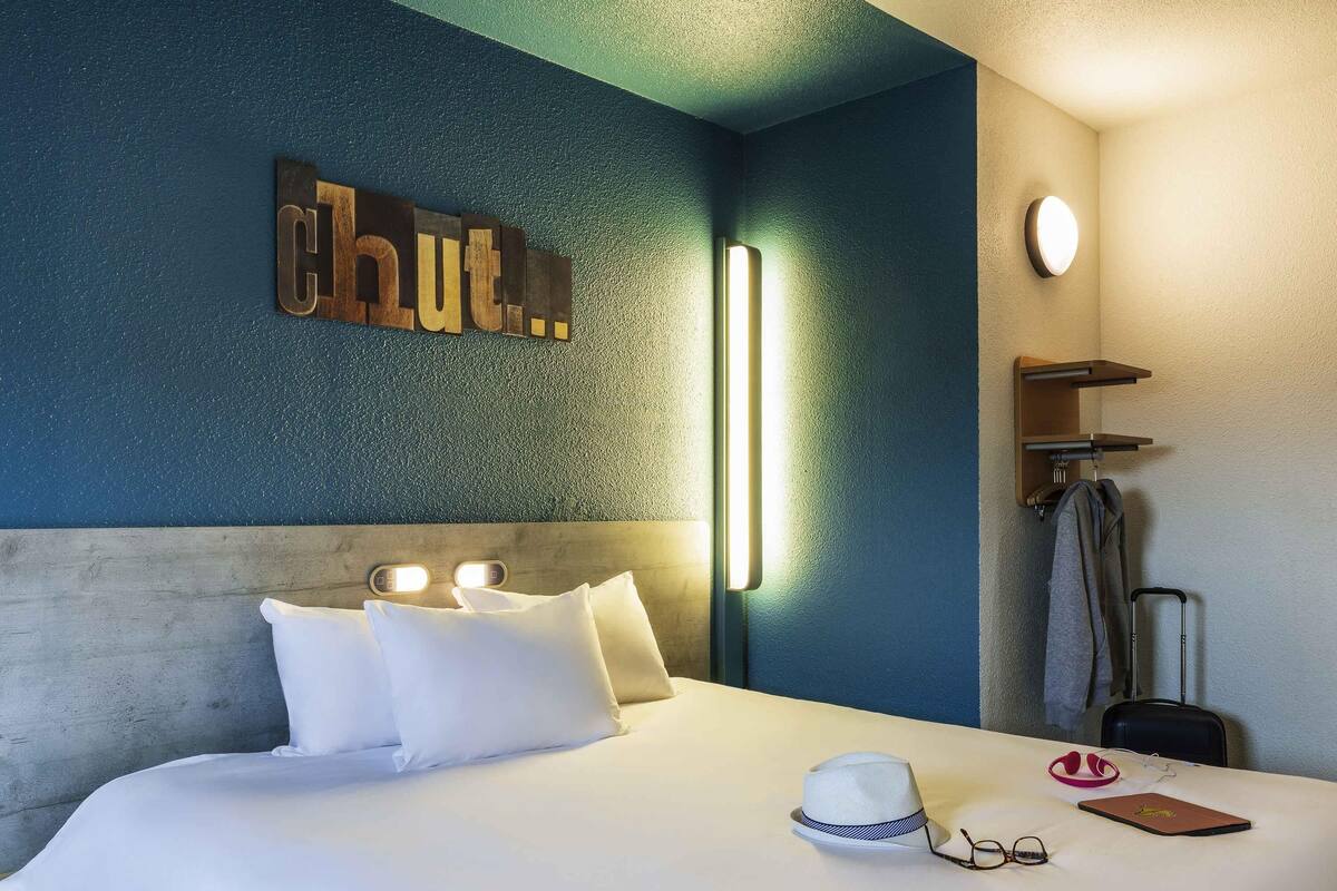 Desk, iron/ironing board, free cots/infant beds, free WiFi