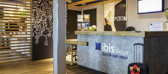 贝尔克海滨宜必思快捷酒店