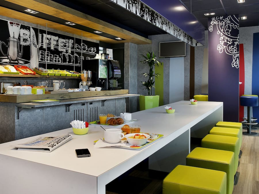 Daily buffet breakfast (EUR 9.50 per person)