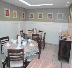 Bao gồm bữa sáng kiểu Âu hàng ngày