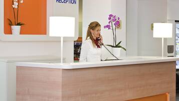 Chambre Double | Literie de qualité supérieure, bureau, chambres insonorisées