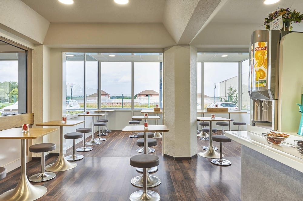 ibis budget Santeny