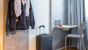 Bureau, rideaux occultants, chambres insonorisées, lits bébé (gratuits)