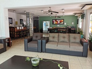 Sala de estar en el lobby