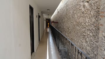 Lorong