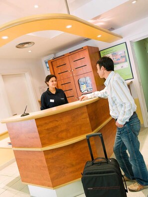 Exterior - ibis budget Nevers Varennes Vauzelles (Varennes-Vauzelles)