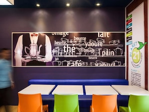 Exterior - ibis budget Rochefort (Rochefort)