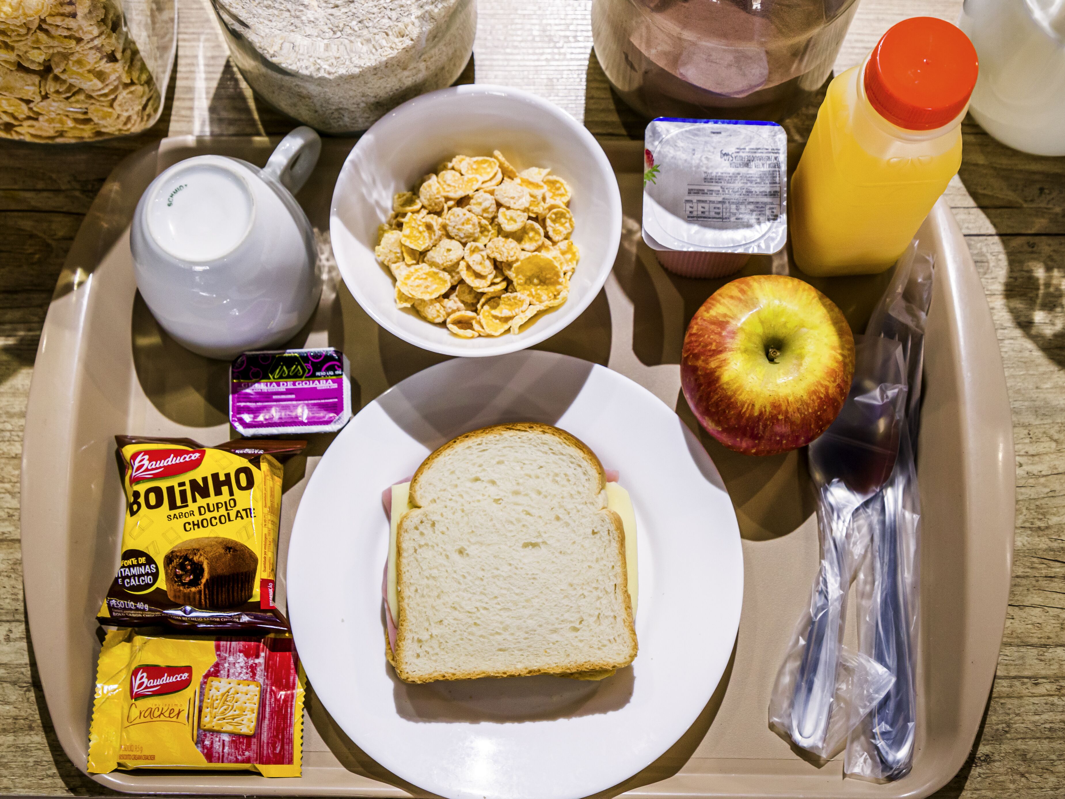 daily continental breakfast (eur 9.90 per person)