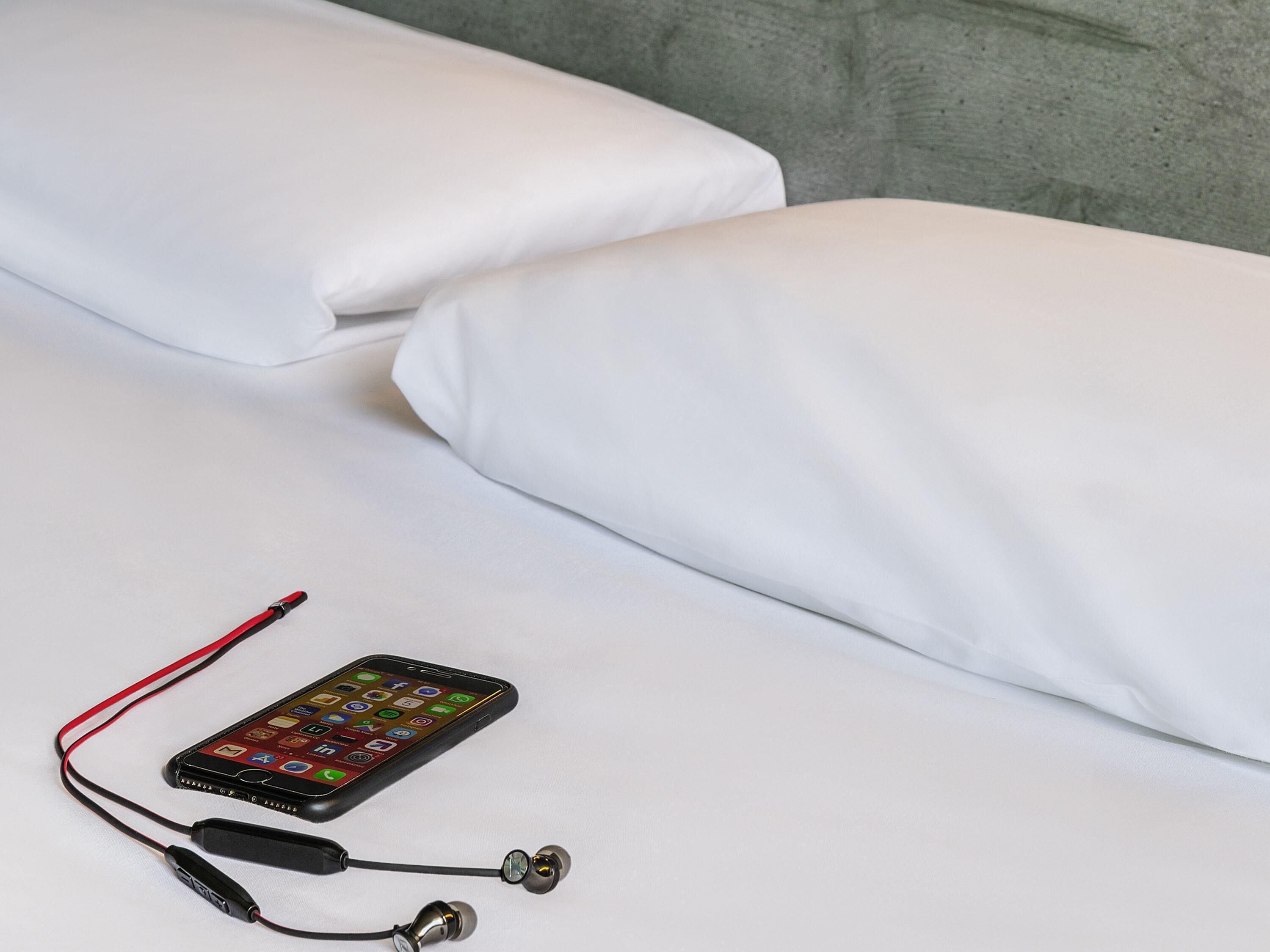 Quarto casal | Escrivaninha, Wi-Fi de cortesia, roupa de cama