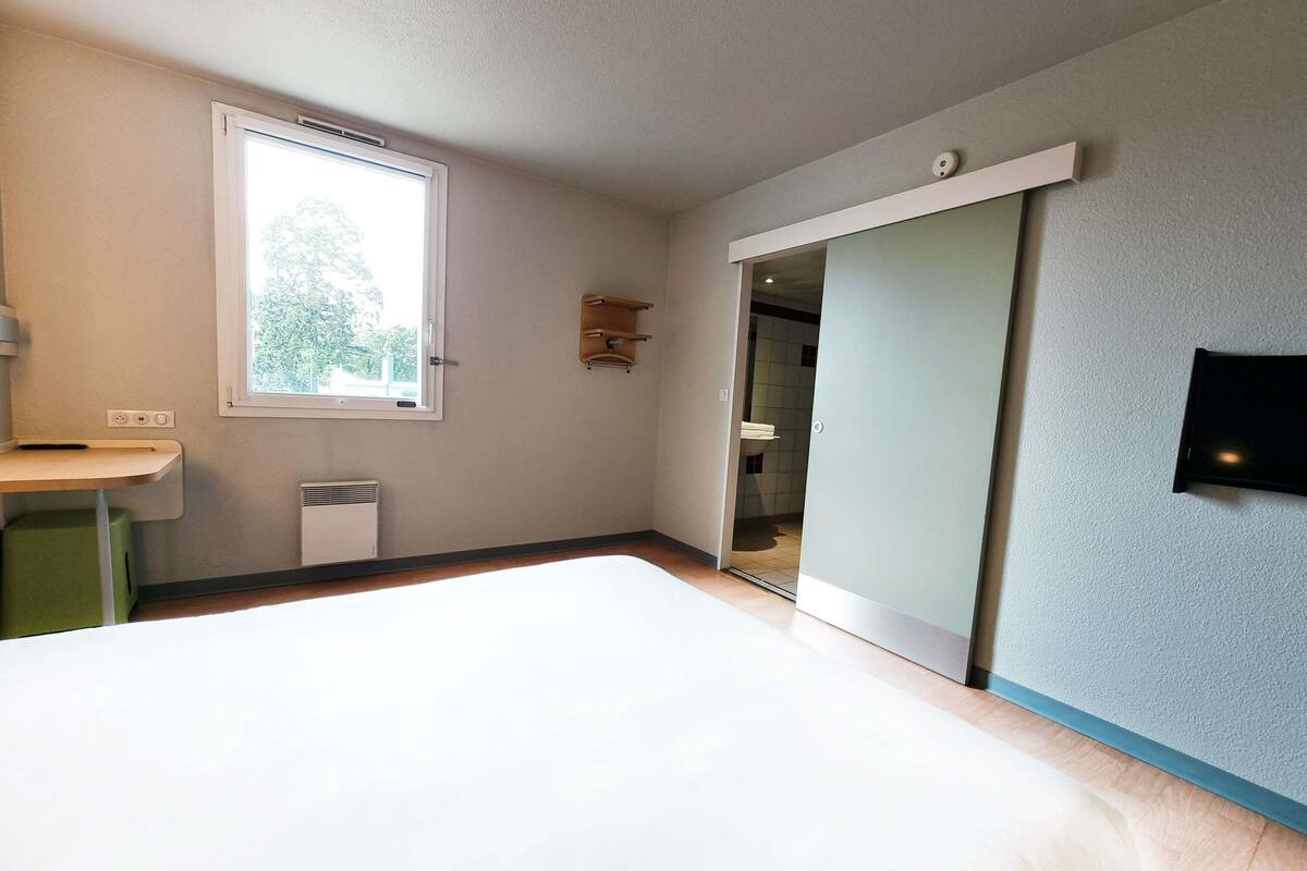 desk, blackout curtains, soundproofing, iron/ironing board