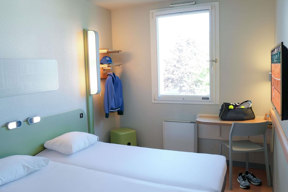 Twin Room, 2 Single Beds