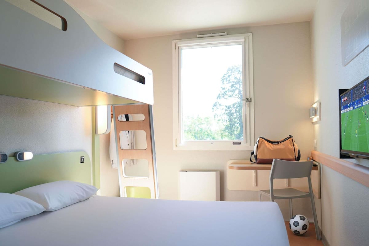 Triple Room, Multiple Beds