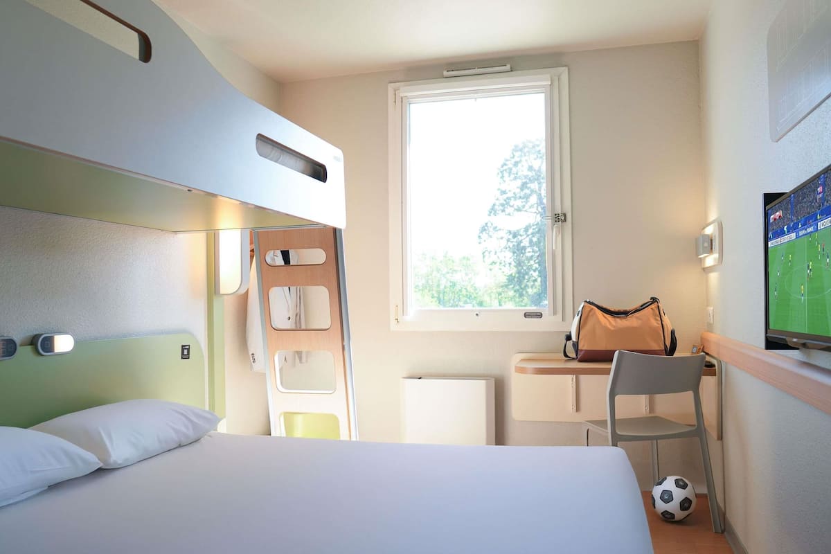 Triple Room, Multiple Beds