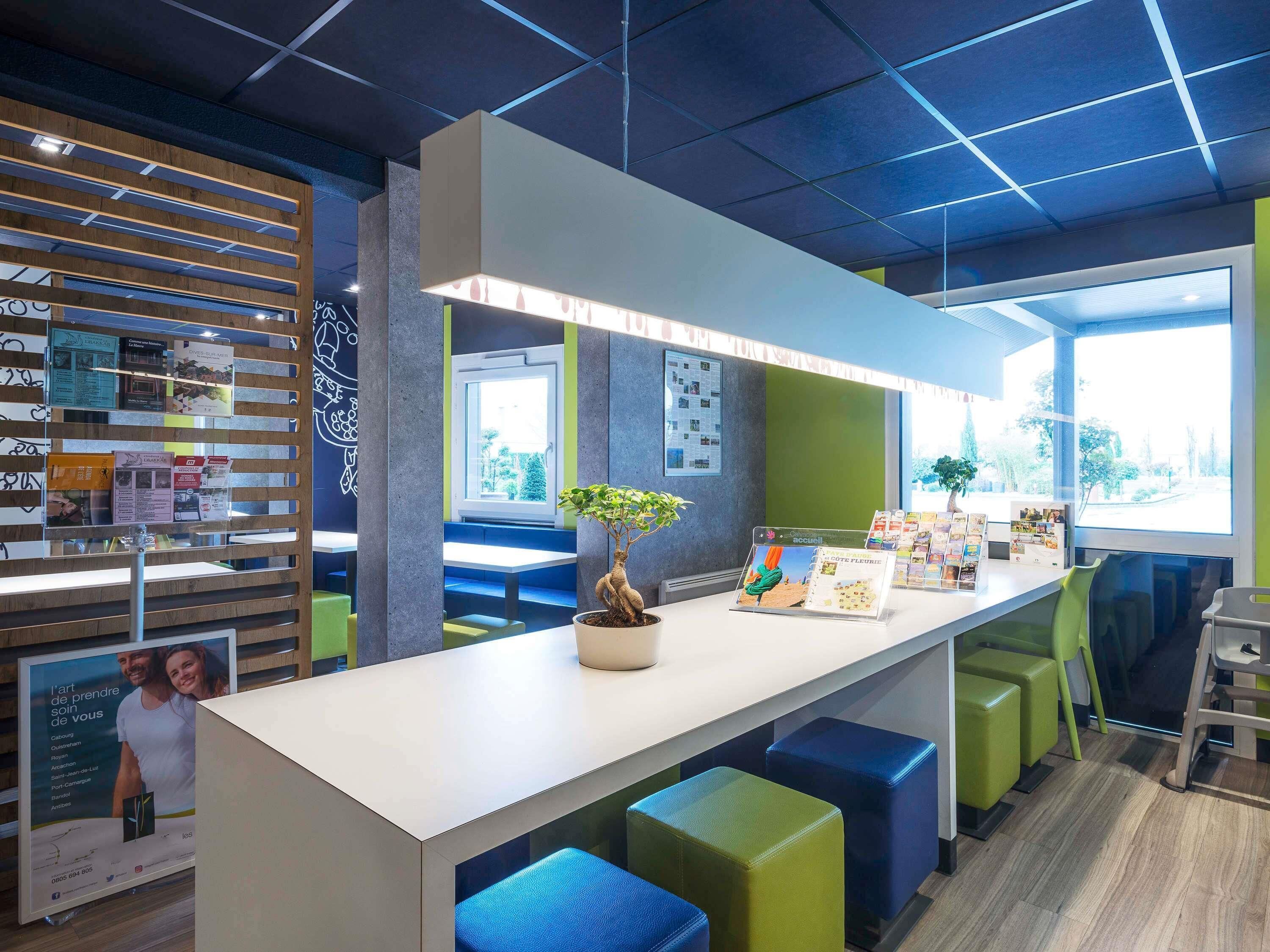 Daily continental breakfast (EUR 9.90 per person)